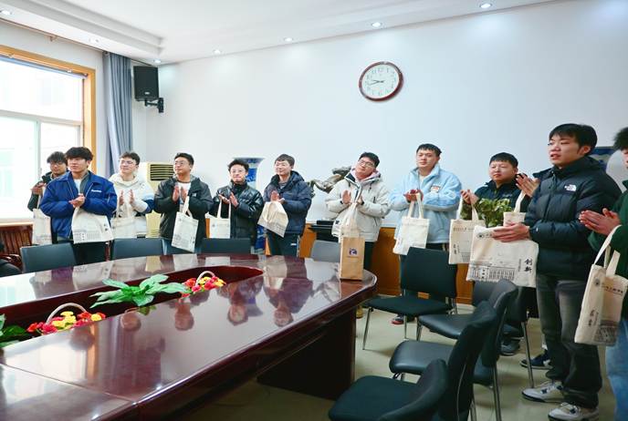 微信图片_20251212131532_3832_252 微信图片_20251212131532_3832_252