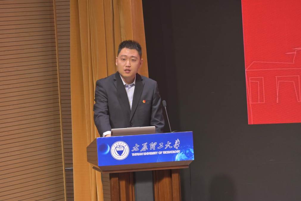 ef4f1e90fd2bb44131f1121b6ae09513